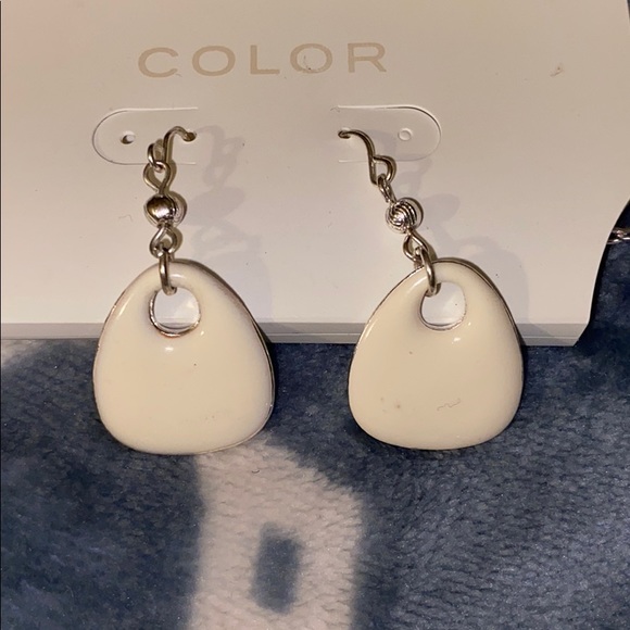 Necklace and Earring Set - White and Silver - Picture 3 of 4